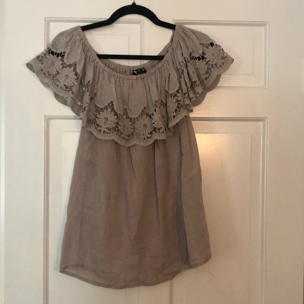 Vie Ta Vie off the shoulder blouse